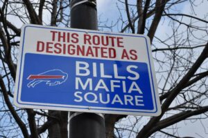 Bills Survive Dolphins’ Late Game Rally, 34-31